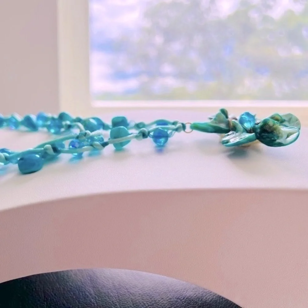 Double Turquoise Colored Chunky Beaded Necklace Large Flower Pendant Medallion - Picture 9 of 13